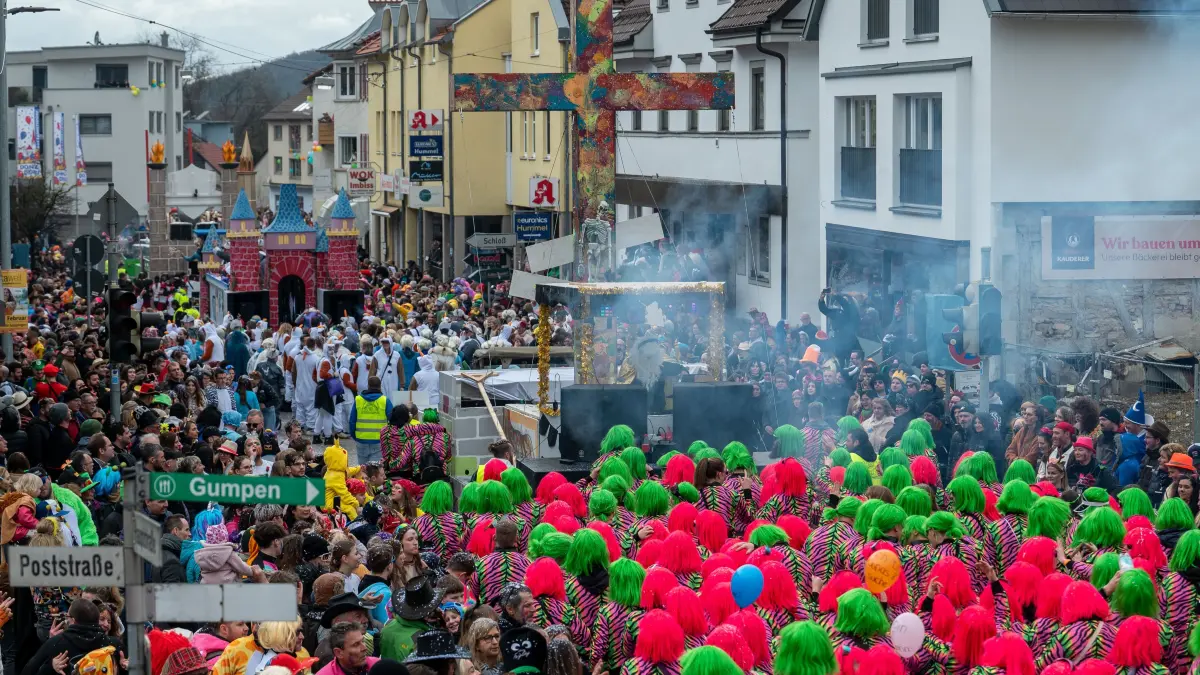Höhepunkt der Fasnet in Donzdorf: der große Umzug