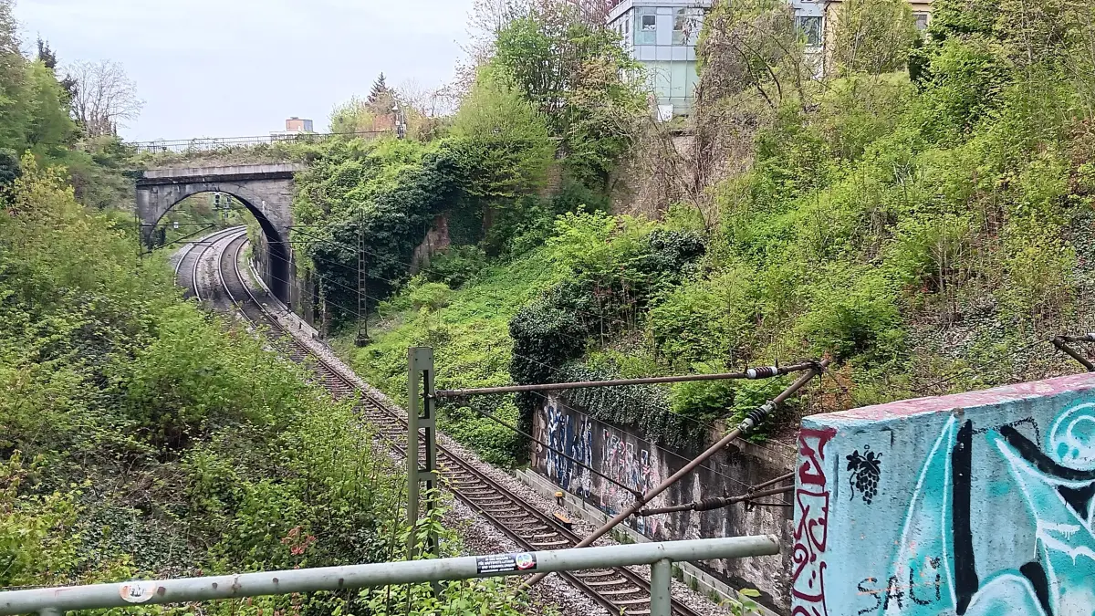 Brücke Prittwitzstraße über die Bahn