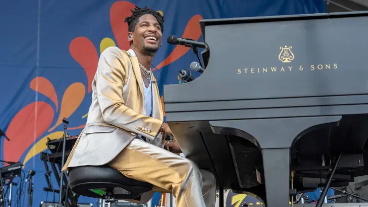 Wer singt die Nationalhymne?