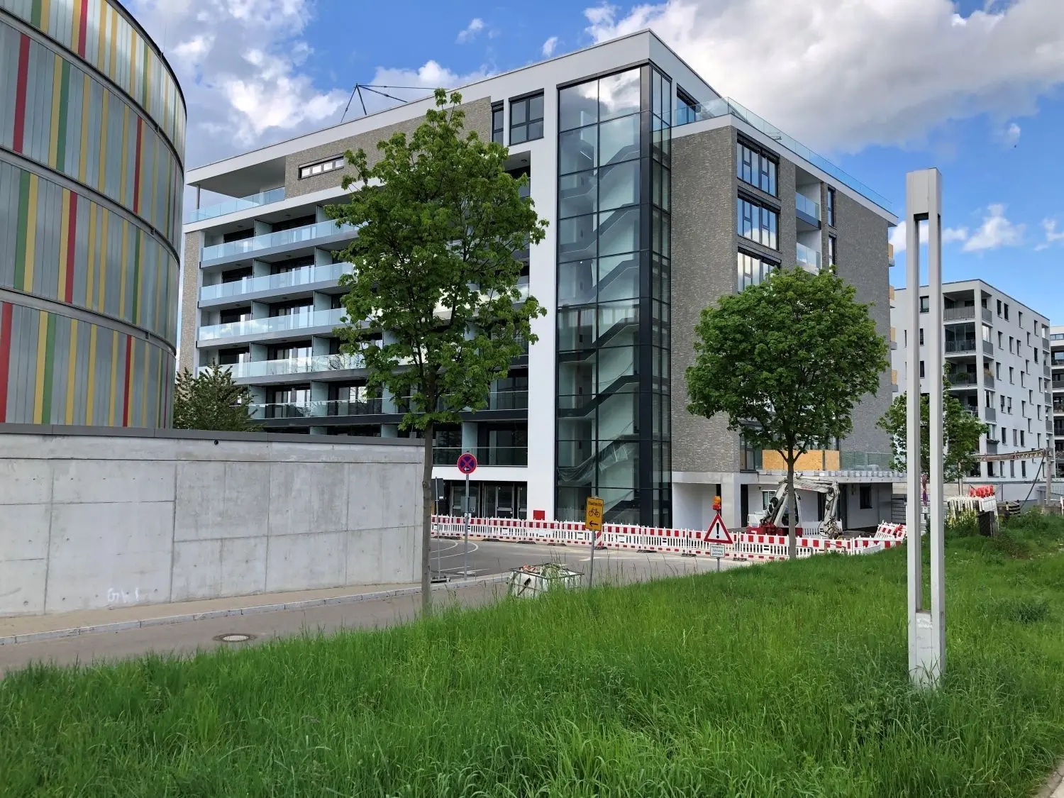 Öffentliches Restaurant samt Rooftop-Terrasse mit Blick auf das Ulmer Münster: Das wird alsbald in der neuen Seniorenresidenz am Neu-Ulmer Bahnhof geboten.