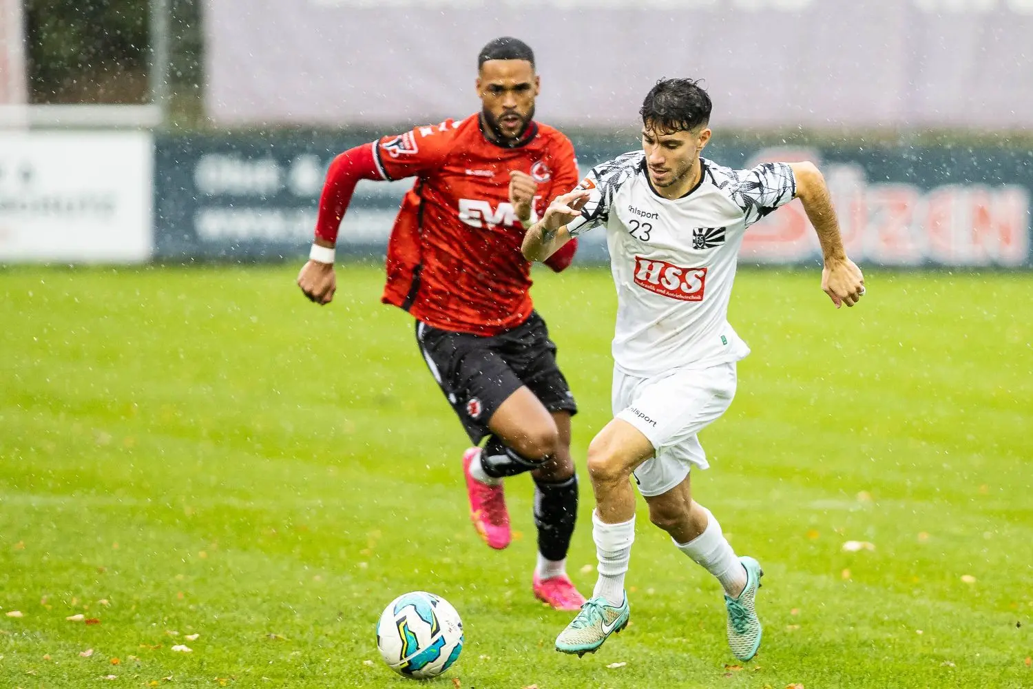 Göppingens bester Torschütze Emmanuel McDonald (links) misst sich an diesem Samstag mit ... ⇥