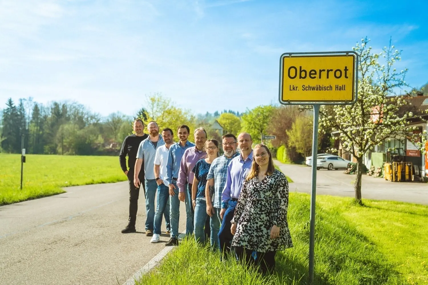 Die „Unabhängige Bürgerliste“ für die Kommunalwahl in Oberrot: (von links) Heiko Karschnick, Johannes Wenz, Michael Wieland, Florian Vogel, Martin Klenk, Sibylle Wolf, Michael Schramm, Daniel Henninger und Sabrina Hübner.⇥