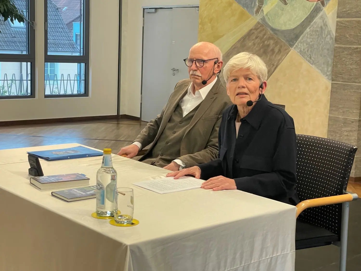Christel Freitag moderiert die Leseabende.