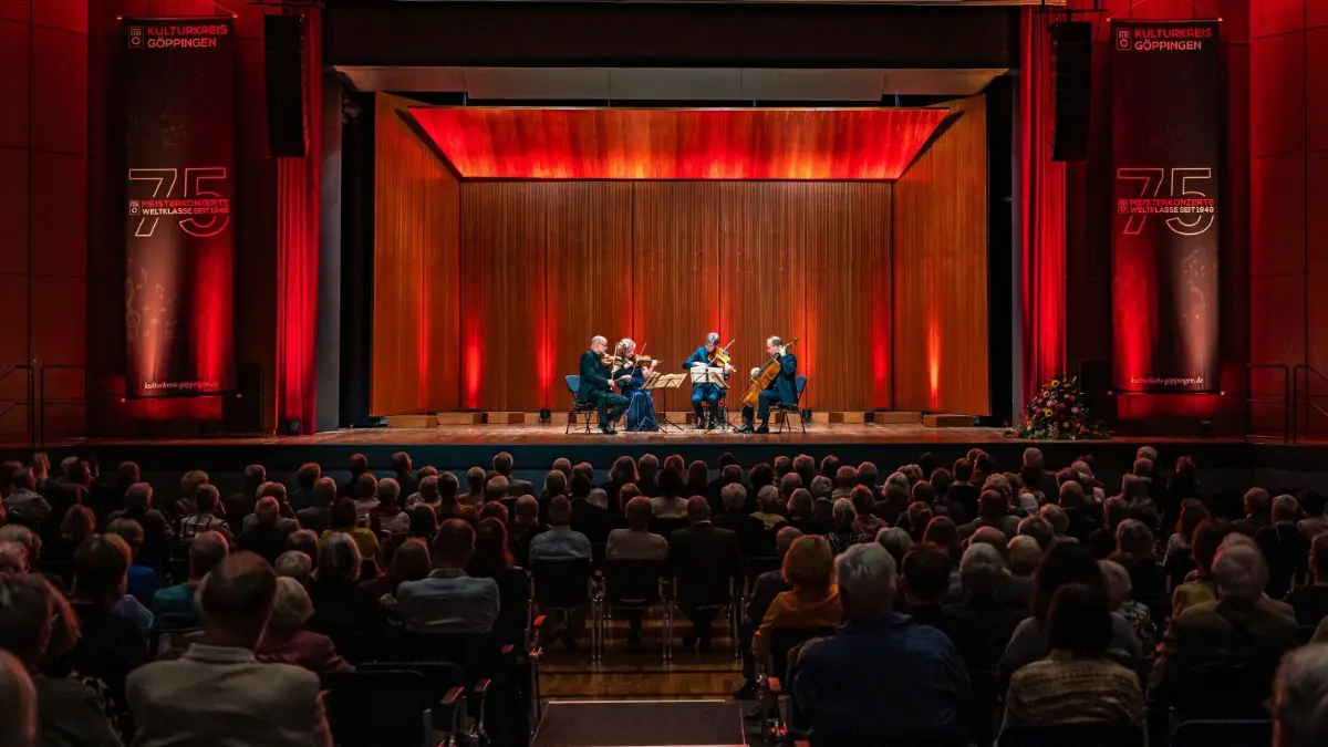 Die Meisterkonzerte in der Stadthalle Göppingen sind weiterhin gut besucht, wie hier beim Auftritt des Mandelring–Quartetts im Oktober 2023. Doch nicht alle Abonnnenten der Vor–Corona–Zeit sind wieder an Bord.⇥
