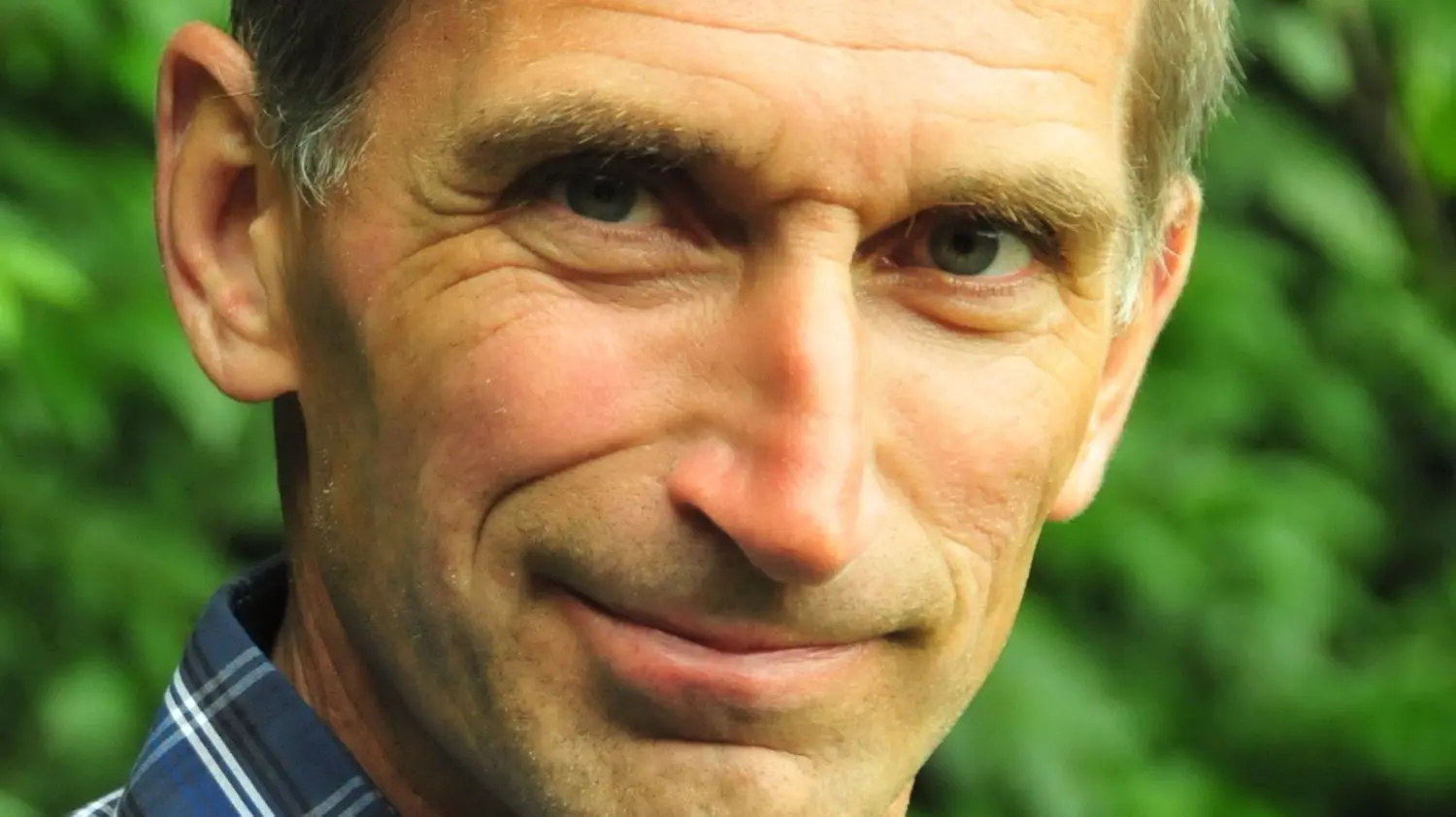 Jürgen Meyer ist Journalist, HZ-Korrespondent und Buchautor.