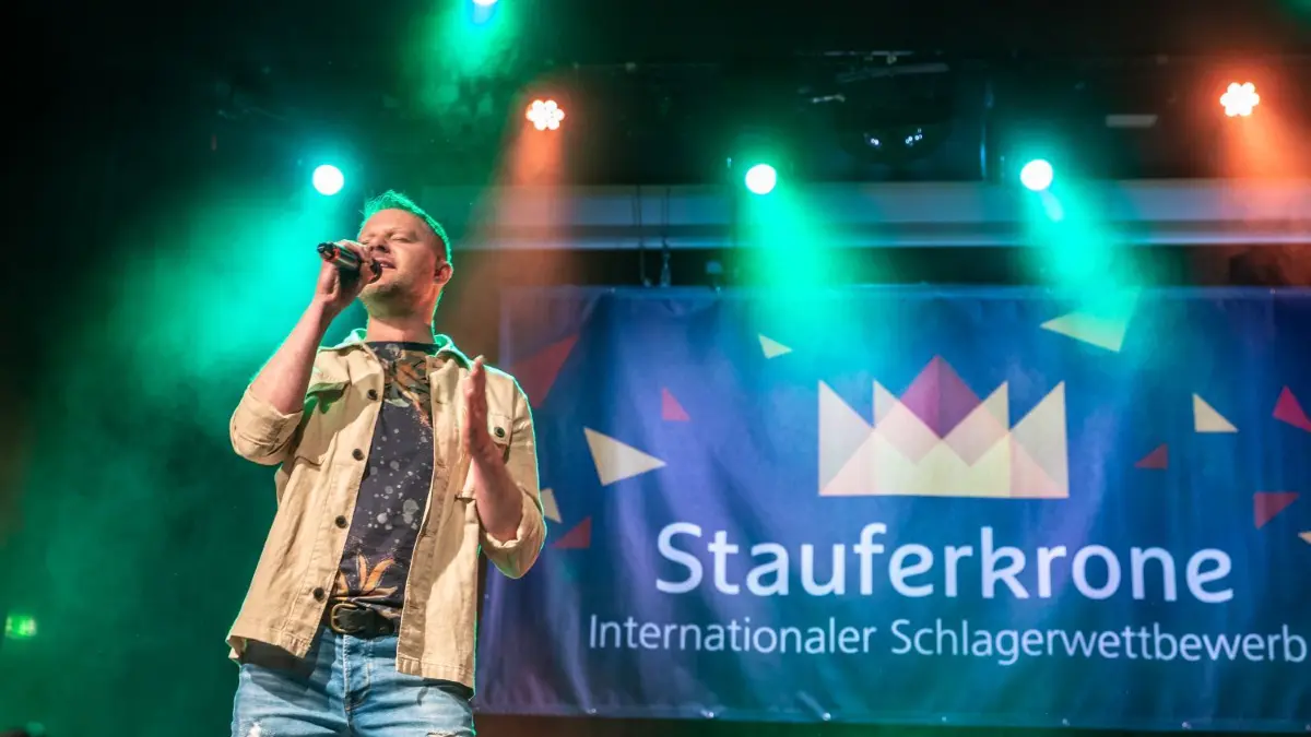 Der diesjährige Schlagerwettbewerb um die Stauferkrone in der Stadthalle Donzdorf findet am Samstag, 6. April, statt.