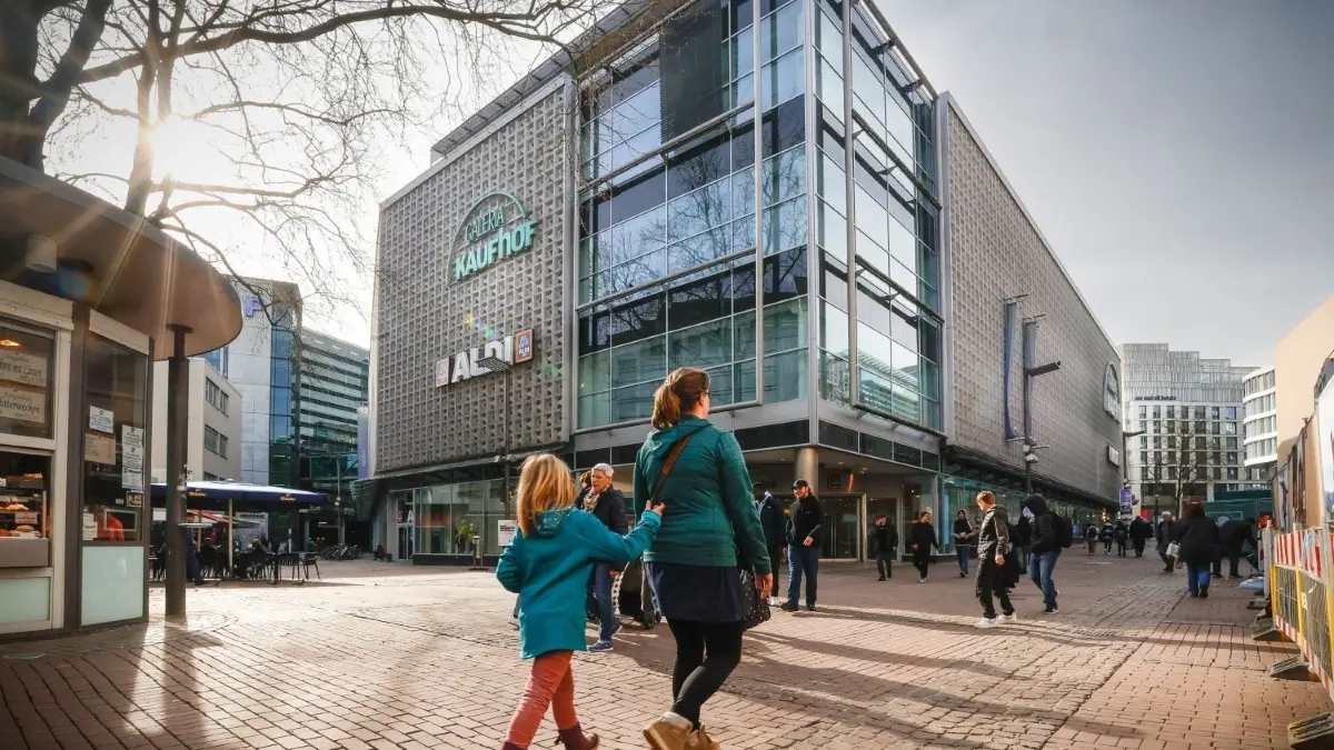 Die Umsätze sind gut, aber die Miete zu hoch: Wie geht es mit Galeria in Ulm weiter.
Galeria Kaufhof