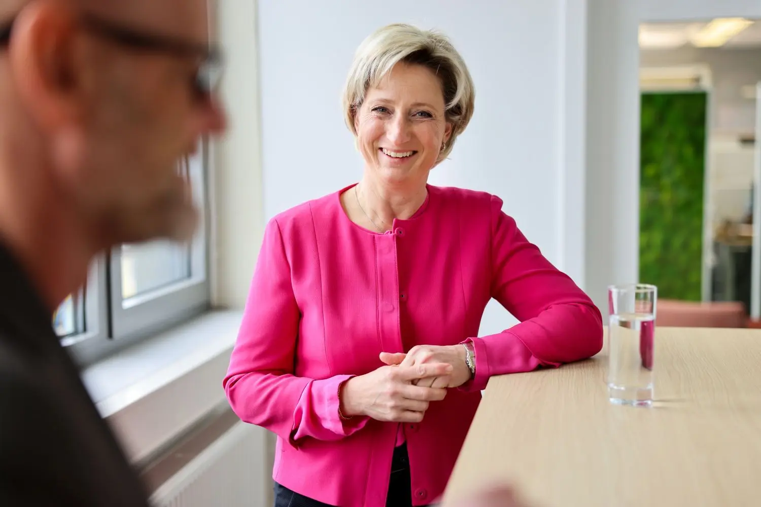 Die Wirtschaftsministerin des Landes Baden-Württemberg, Nicole Hoffmeister-Kraut (CDU), im Gespräch mit unserer Zeitung.⇥