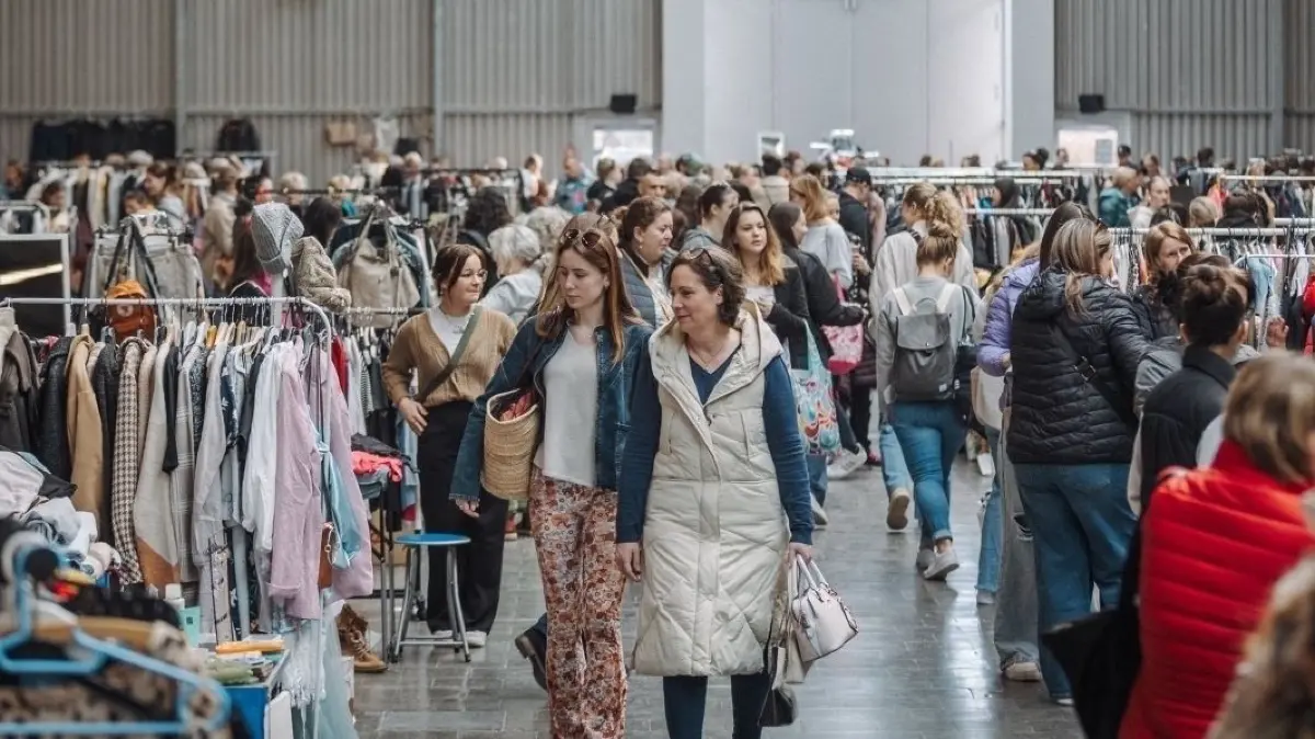 In Ulm, Neu–Ulm und der Region ist die Flohmarkt–Saison gestartet.
Ulm, Messe: Sa und So Mädelsflohmarkt