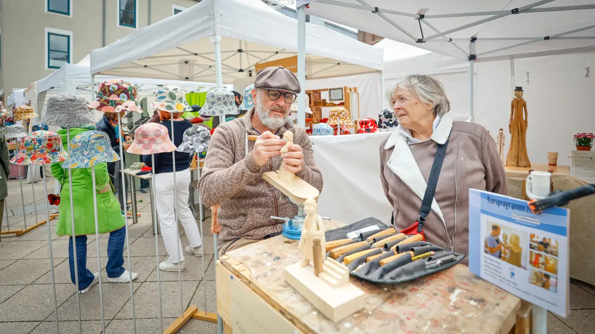 verkaufsoffener Sonntag in Neu-Ulm und Töpfermarkt