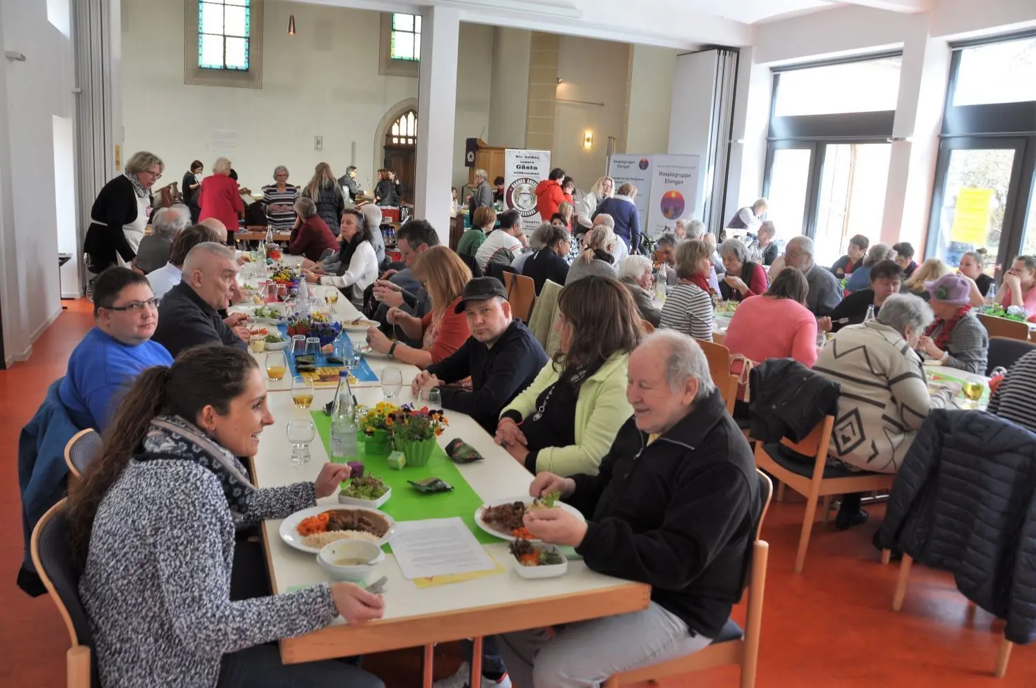 Rund 320 Mahlzeiten sind an zwei Tagen bei der ersten Ehinger Vesperkirche ausgegeben worden.⇥