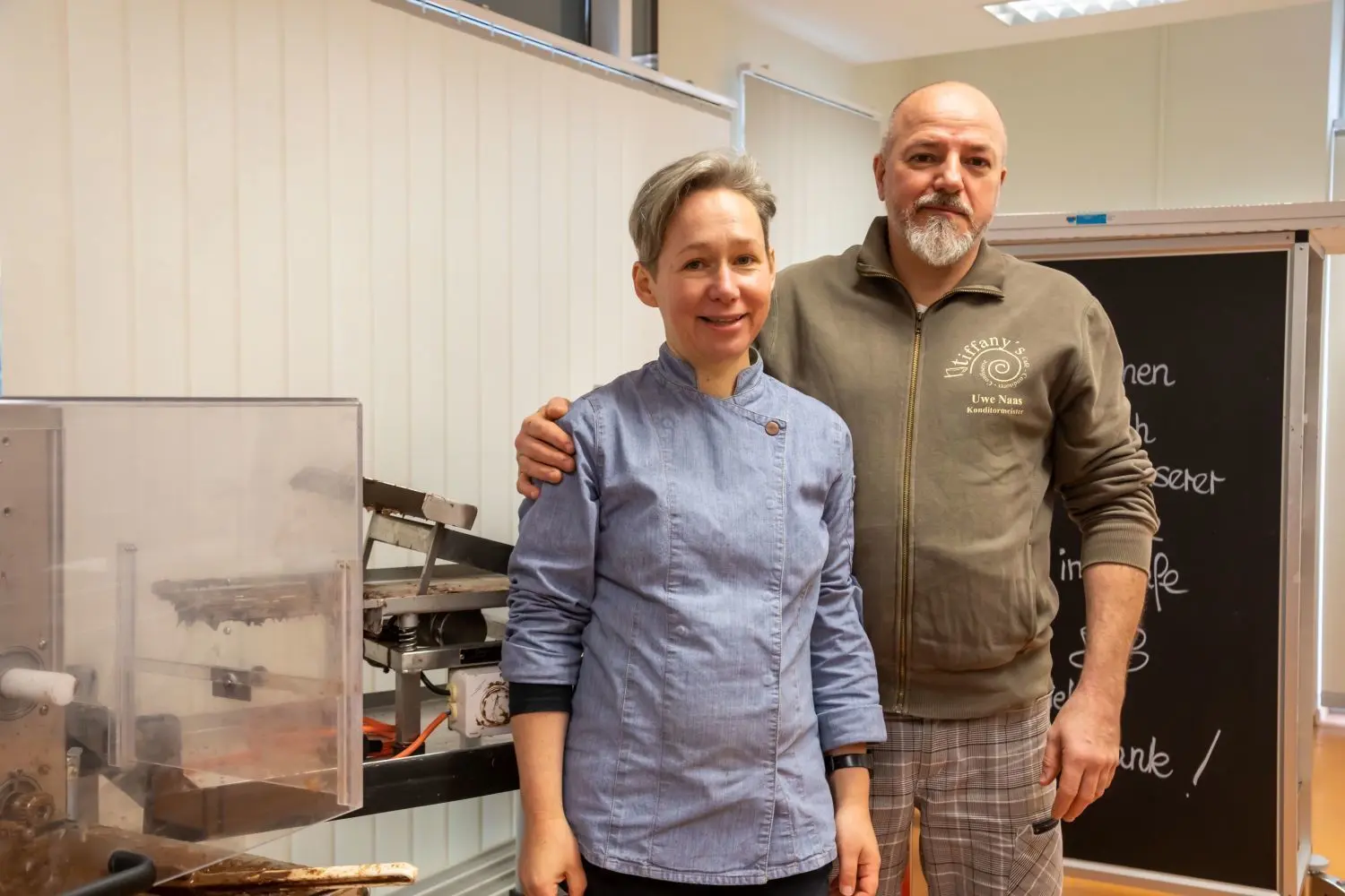 Zwei Konditormeister: Katrin und Uwe Naas. Er hat jüngst den Silbernen Meisterbrief erhalten.