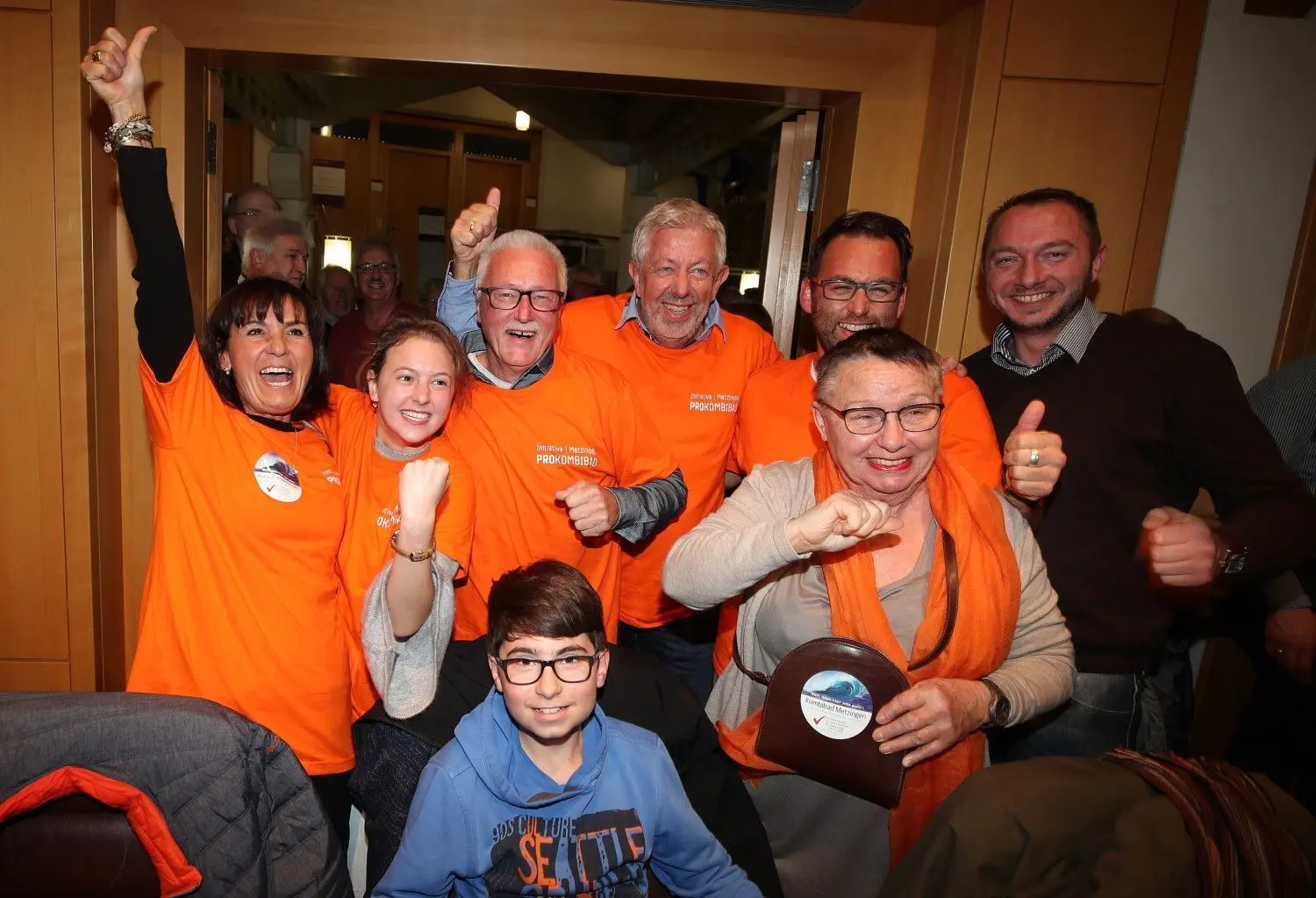 Die Bürgerinitiative „Pro-Kombibad“ darf sich freuen: Die Metzinger Wähler haben eindeutig für den Neubau auf dem Bongertwasen votiert.