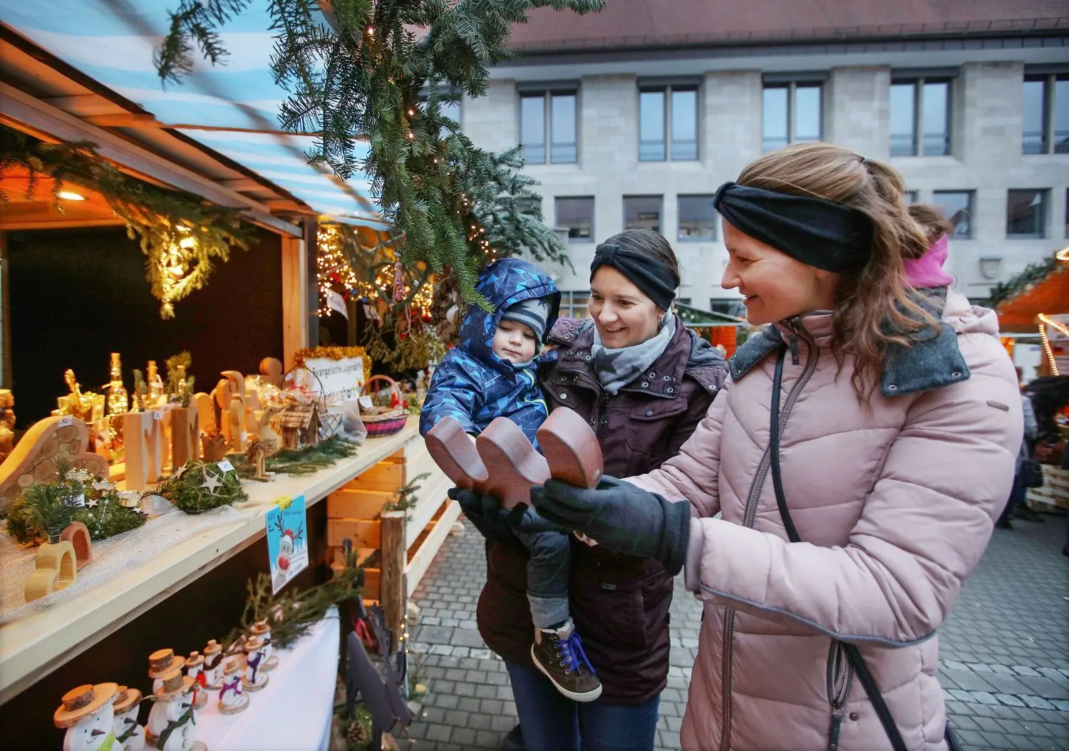 Das Bummeln im Advents-Carré war eine entspannte Sache – und man konnte dabei auch auf Dinge stoßen, die Crailsheimer Herzen nicht nur zur Weihnachtszeit höher schlagen lassen.