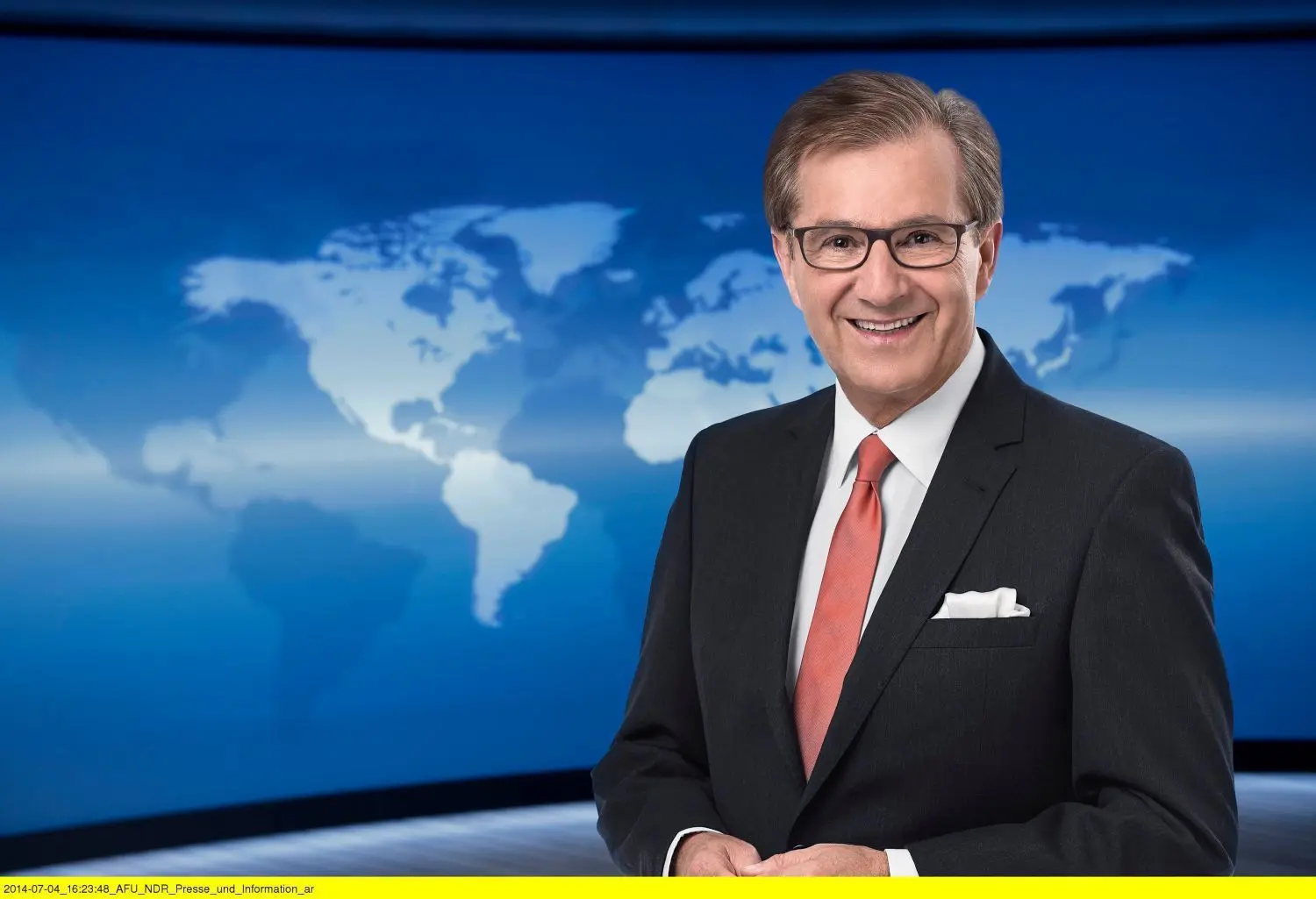 Jan Hofer präsentiert seit 1986 „Tagesschau“-Nachrichten und ist seit 2004 Chefsprecher. ⇥