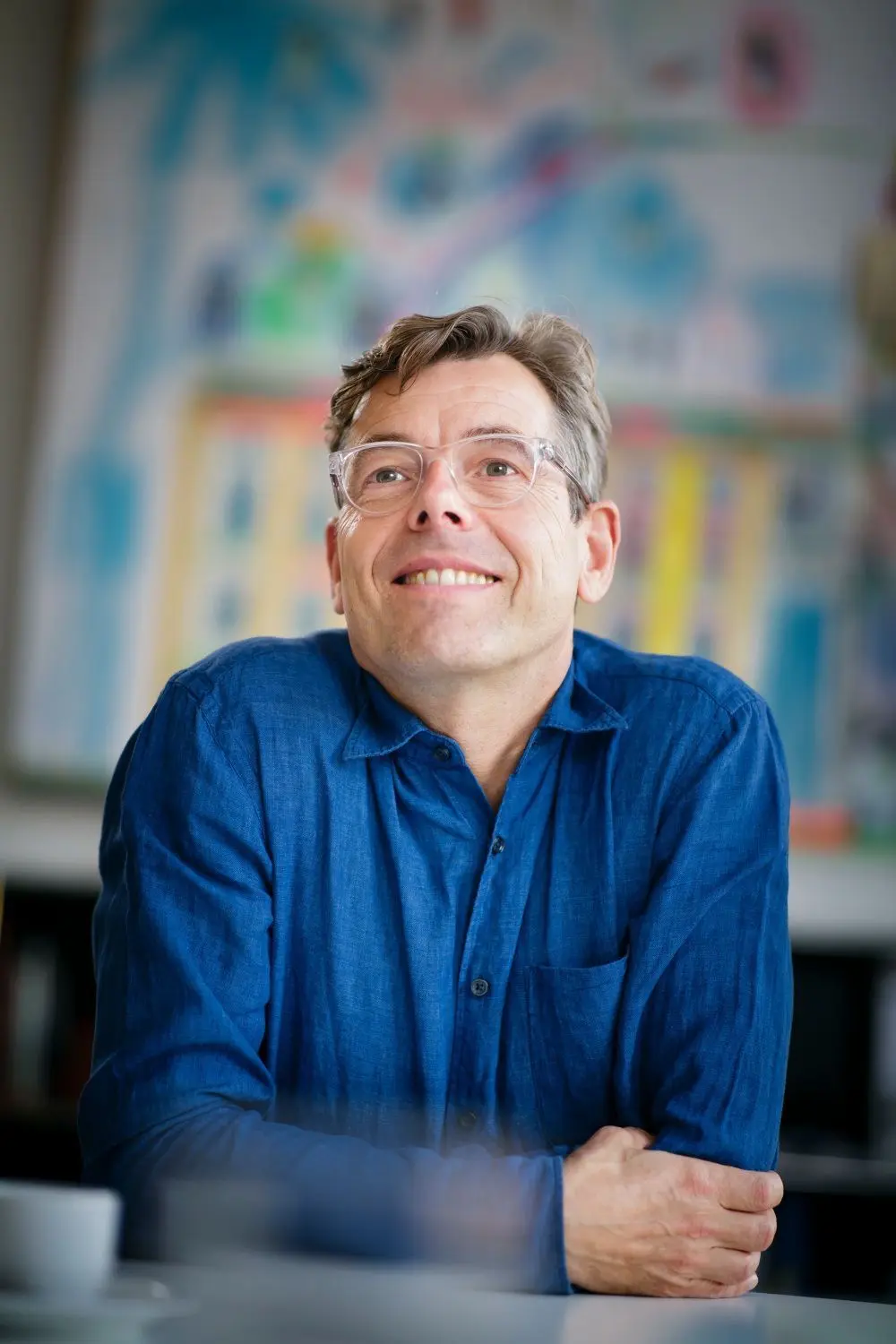 Hartmut Dorgerloh, Kunsthistoriker und Generalintendant des Humboldt-Forum Berlin, gestikuliert waehrend eines Interviews in seinem Buero. Berlin, 16.10.2018. Copyright: Thomas Trutschel/ photothek.net  [Tel. +493028097440 - www.photothek.net - Jegliche Verwendung nur gegen Honorar und Beleg. Urheber-/Agenturvermerk wird nach Paragraph13 UrhG ausdruecklich verlangt! Es gelten ausschliesslich unsere AGB.]⇥