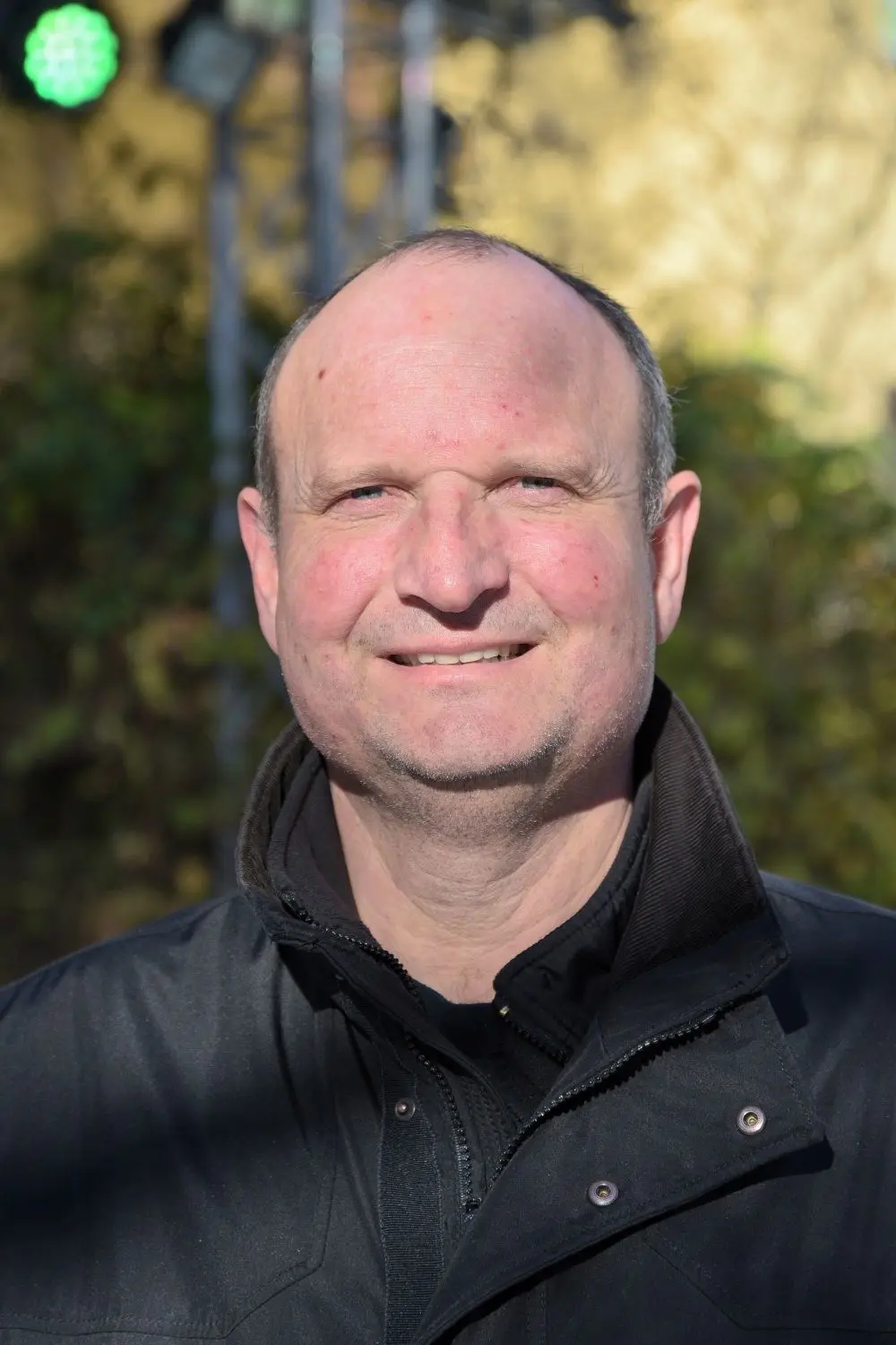 Der Eishockey-Spartenleiter der TSG, Thomas Schwanzer, sieht hinter den Personalproblemen logische Ursachen.⇥