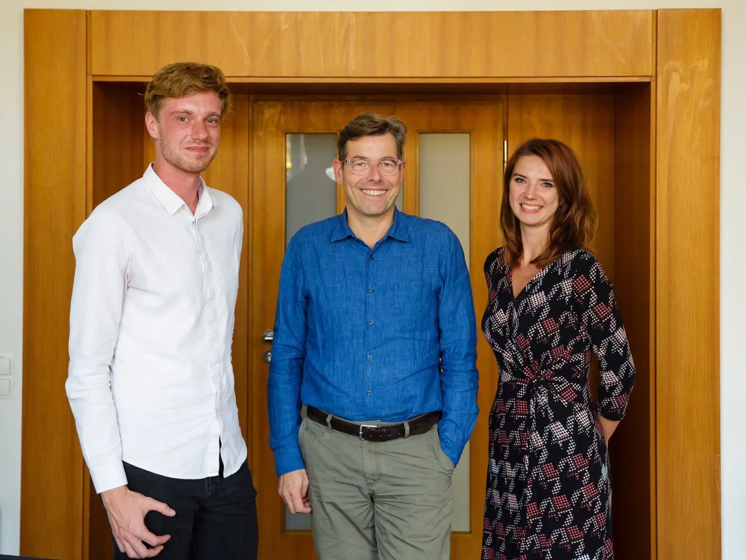Hartmut Dorgerloh mit den  Redakteuren Dorothee Torebko  und Thomas Block.