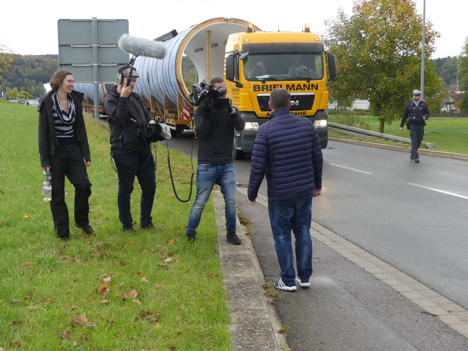 Den ganzen Tag mit dabei war ein Kamerateam des SWR-Fernsehens. Kommende Woche soll die Reportage ausgestrahlt werden.