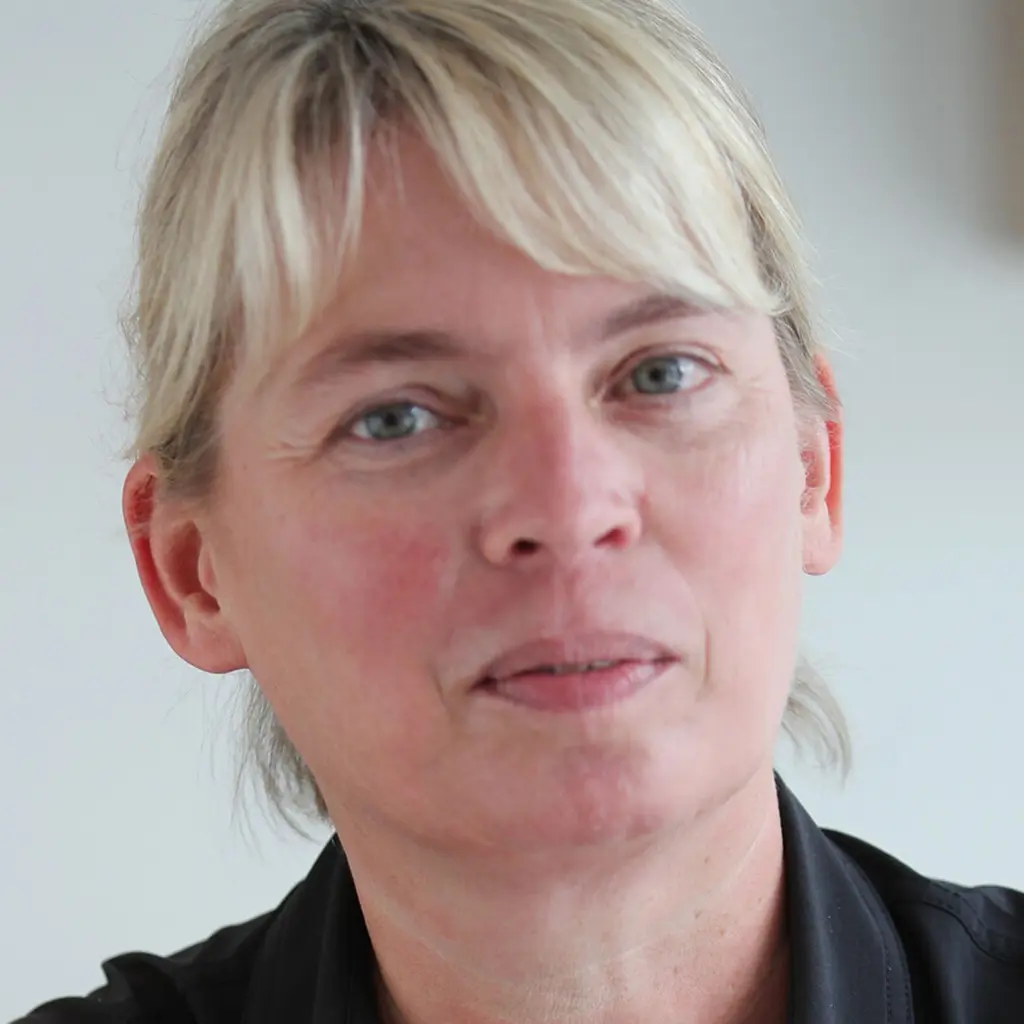 Bild des Autors bzw. der Autorin Stephanie Apelt