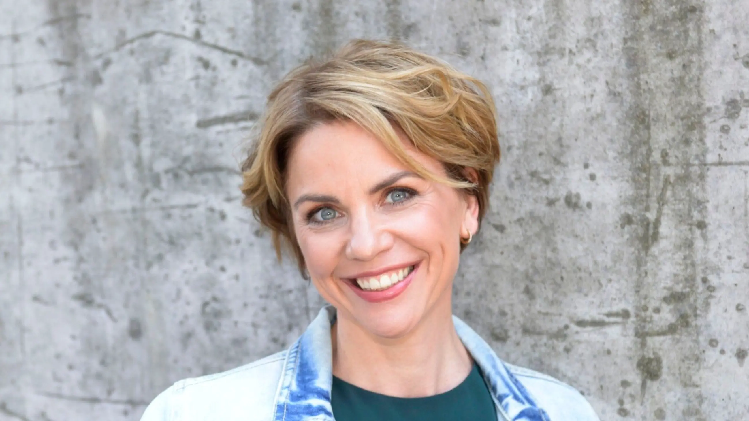 Gisa Zach spielt Yvonne Bode.