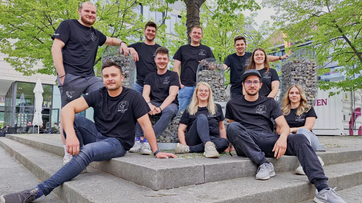 Die Macher des Backyard Festivals stehen in den Startlöchern für ein weiteres Festival Wochenende. In Zukunft wollen sie weiter zu Crailsheims Partyszene beitragen. ⇥Foto: Julia Vogelmann