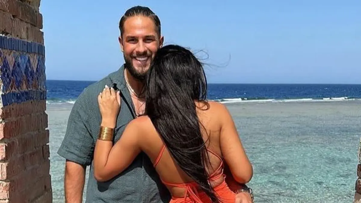 Auf Instagram präsentiert sich Maurice Dziwak mit seiner neuen Freundin.