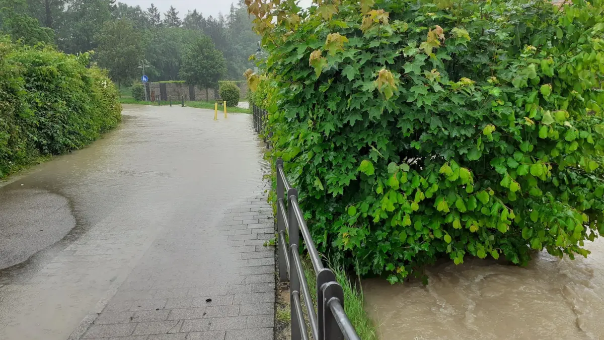 Hochwasser Bad Ditzenacb