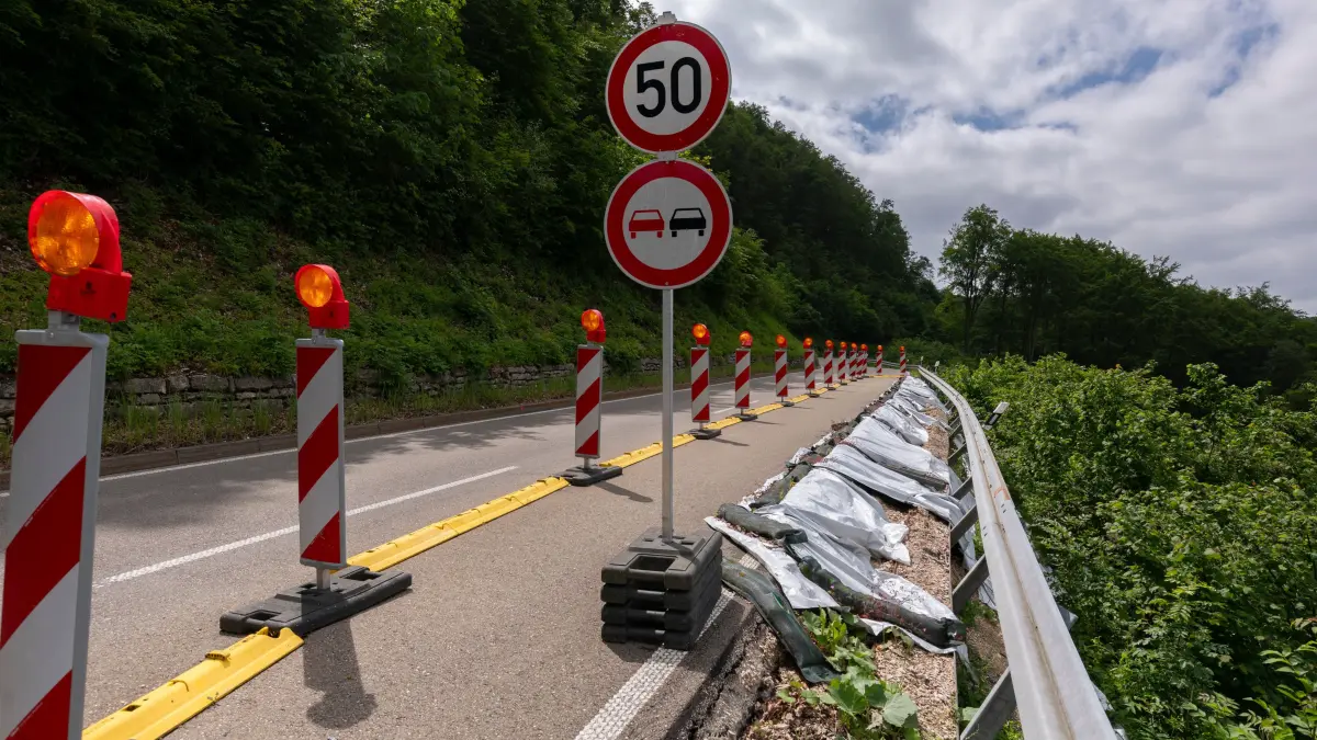 Eybach, Waldhauser Steige, gesperrt nach weiteren Rutschungen
