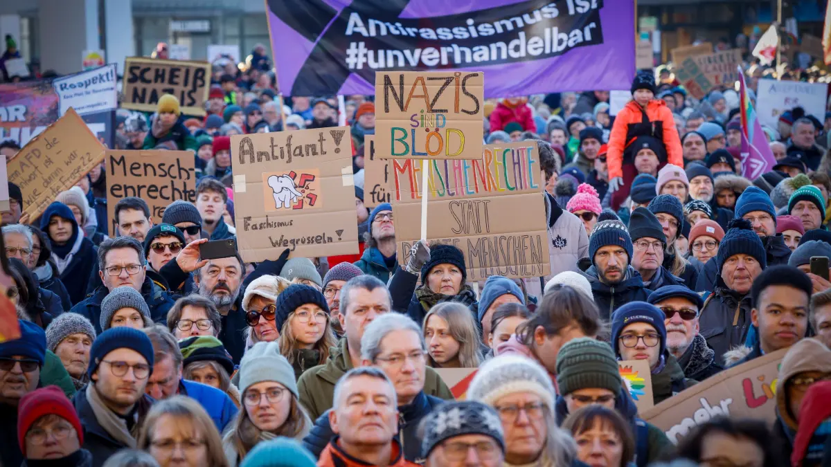 Münsterplatz Ulm: Demonstration für Demokratie und gegen Hass und Hetze