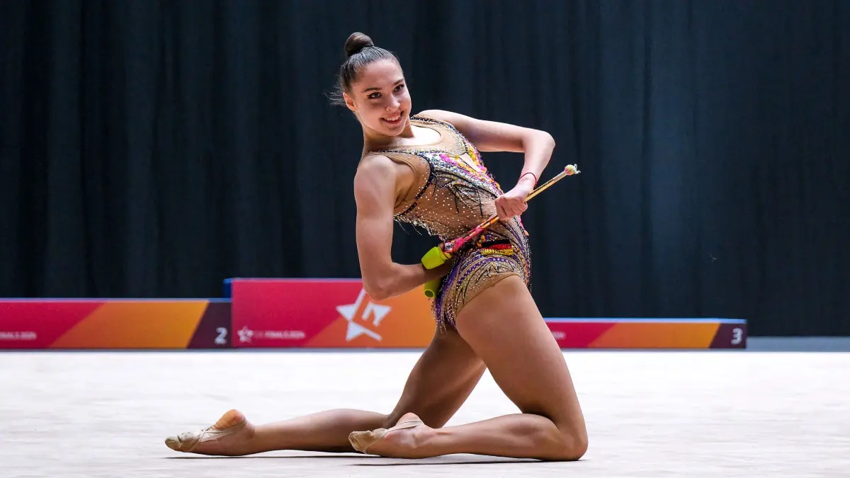 Die Finals 2024, Deutsche Meisterschaften, Rhythmische Sportgymnastik Einzel Geraetefinals, 07.06.2024, Frankfurt am Main.: Anna-Maria Shatokhin (TSV Schmiden) bei dem Wettkampt mit den Keulen,
Die Finals 2024, Deutsche Meisterschaften, Rhythmische Sportgymnastik Einzel Geraetefinals, 07.06.2024, Frankfurt am Main.
Foto: Eibner-Pressefoto/Florian Wiegand