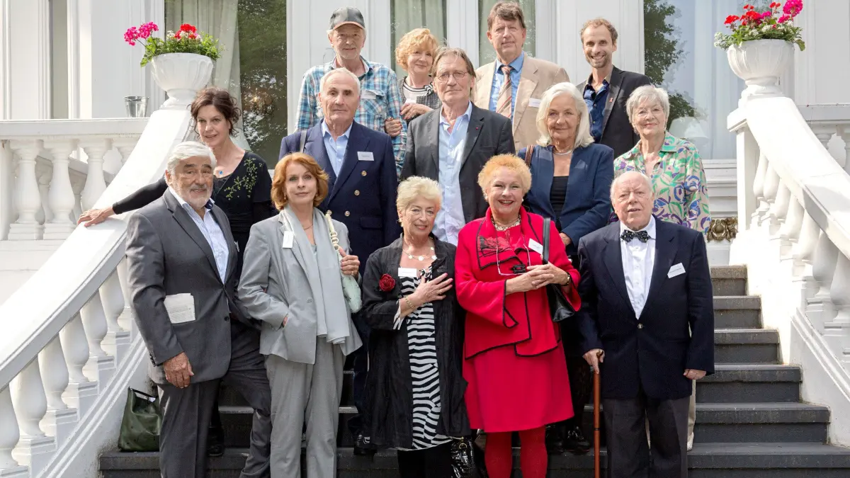 Am 03. Juli 2024 läuft „Altersglühen - Speed Dating für Senioren“ zum FilmMittwoch im Ersten.