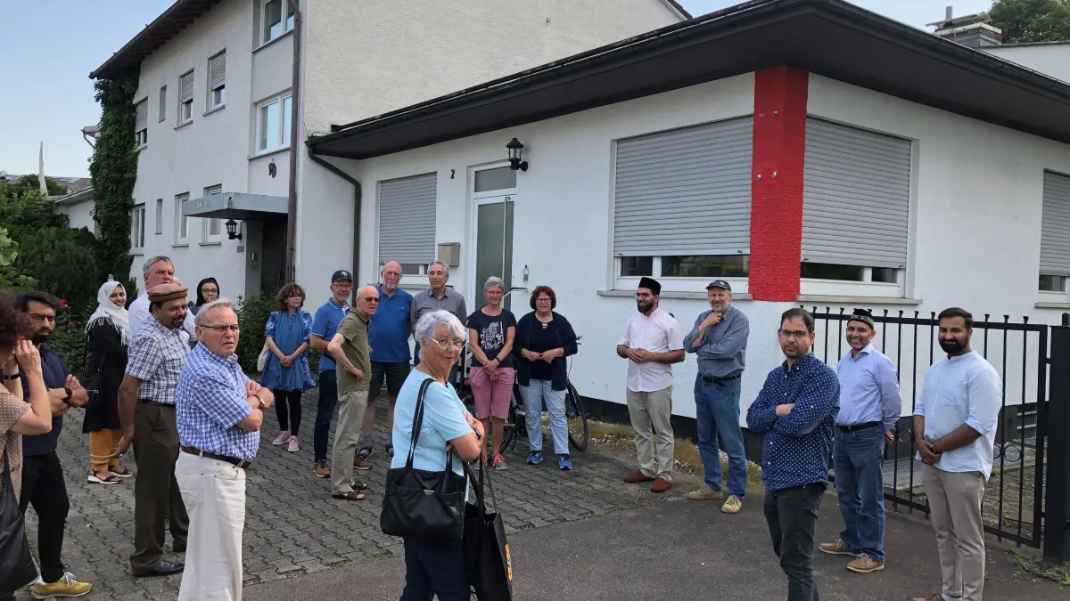 geplante Ahmadiyya-Moschee (AMJ) am Dreifaltigkeitsweg in Wiblingen, erste Bürgerinformation