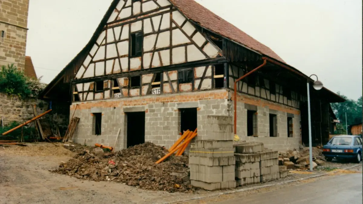 Dorfsportgemeinschaft Münster Dorfheim im Umbau 1989