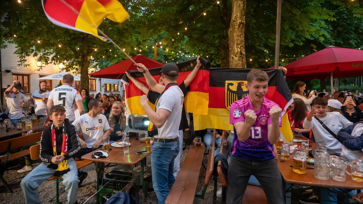 Deutschland Schweiz Fans in Ulm und Neu-Ulm