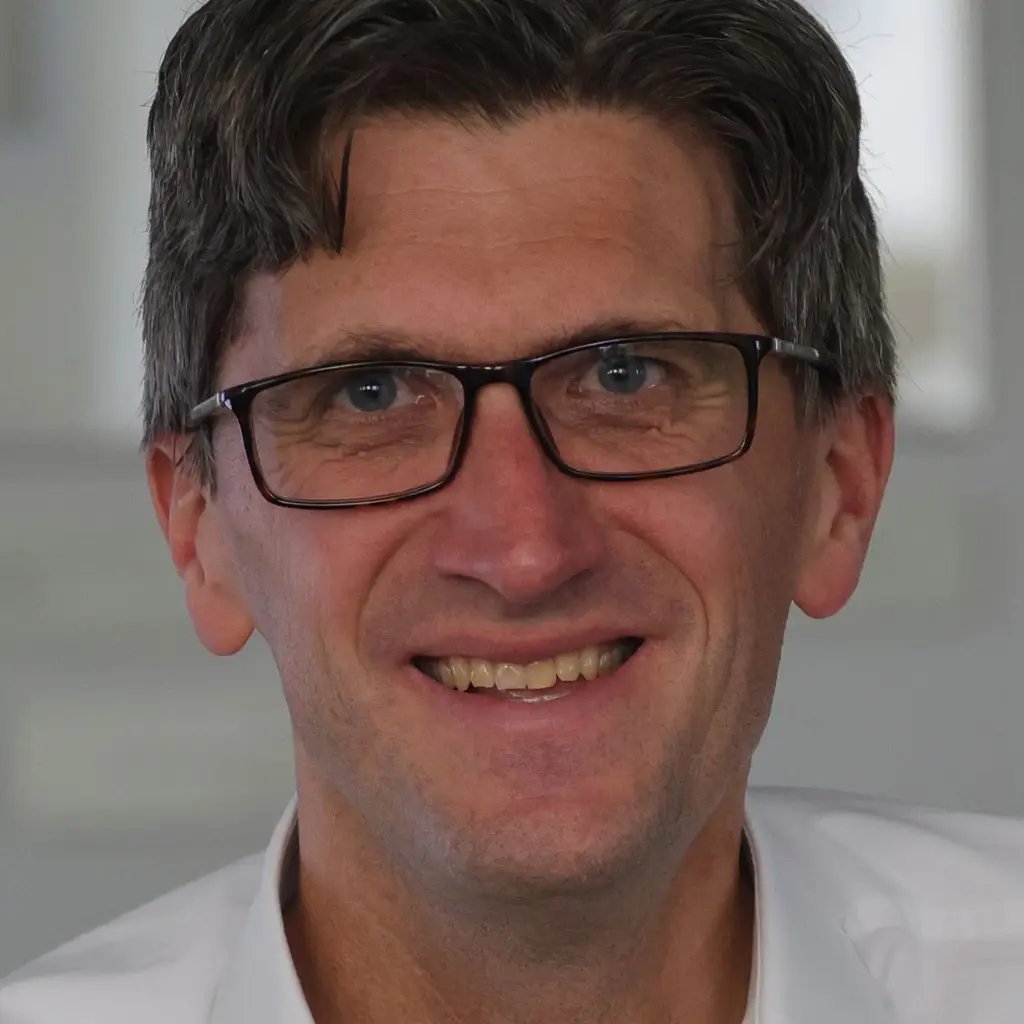 Bild des Autors bzw. der Autorin Tobias Würth
