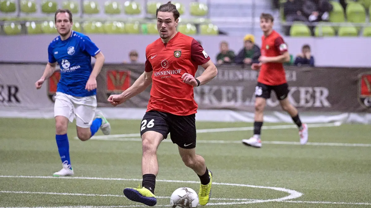 Bastian Froelich (SG Sonnenhof Großaspach #26)
Viertelfinale SG Sonnenhof Großaspach vs. SV Rohrau
Hallenturnier, Maenner, 39. Hallenfussballgala, 2024, Sindelfingen, 14.01.2024
Foto: Eibner-Pressefoto / Tobias Baur