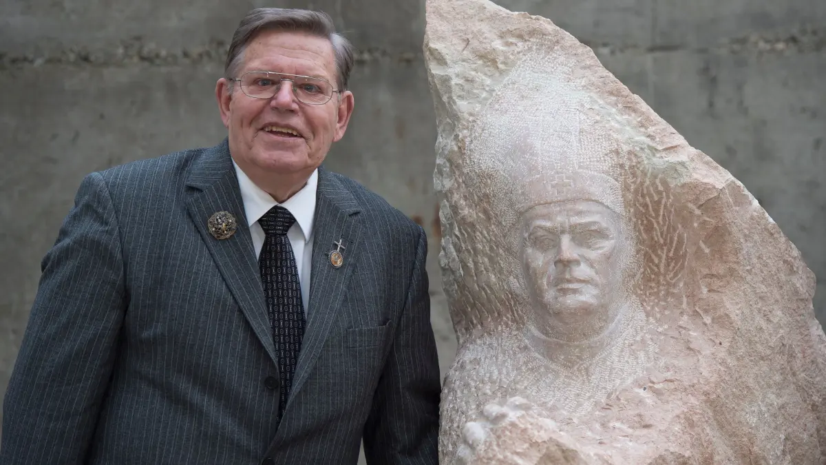 Ulm In der Wengenkirche stellt Pfarrer i.R. Franz Xaver Schmid sein Buch über den Widerstandsbischof Joannes Baptista Sproll,: Ulm In der Wengenkirche stellt Pfarrer i.R. Franz Xaver Schmid sein Buch über den Widerstandsbischof Joannes Baptista Sproll,
Gastredner: Ministerpräsident a.D. Erwin Teufel
