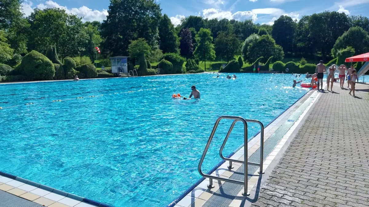 Freibad Hechingen, aufgenommen am 8.7.24