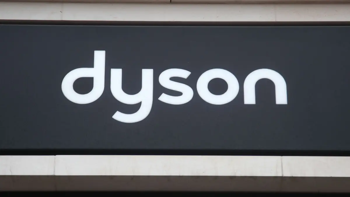 Dyson plant Stellenabbau in Großbritannien: ARCHIV - 29.05.2018, Großbritannien, London: Das Logo des britischen Hausgeräte-Herstellers Dyson. (zu dpa: «Dyson will bis zu 1000 Stellen in Großbritannien streichen») Foto: Yui Mok/PA Wire/dpa +++ dpa-Bildfunk +++