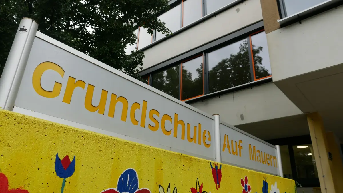 Bempflingen Grundschule Auf Mauern Kollektiv