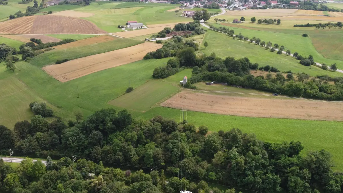 Vodafone plant Mobilfunkmast in Ottendorf, möglicher Standort östlich der Bahnstrecke