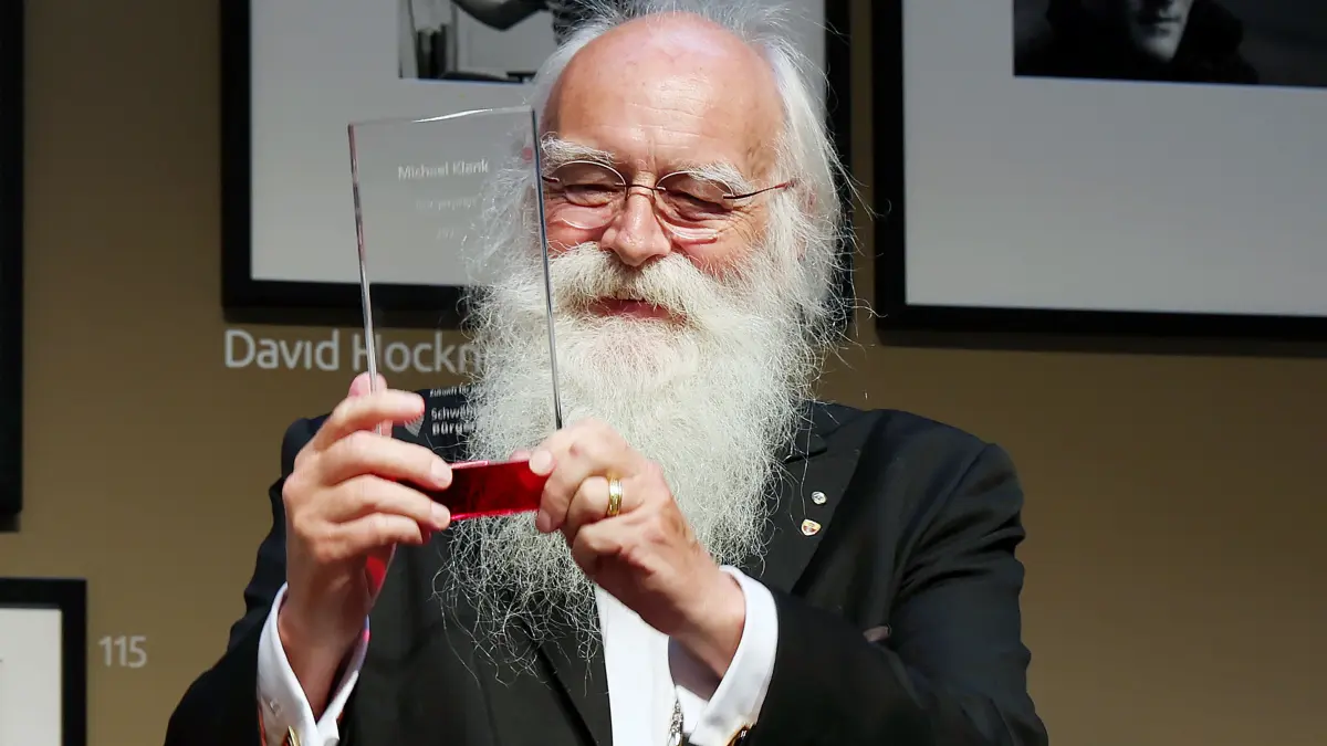 Bürgerpreis Michael Klenk Bürgerstiftung Schwäbisch Hall, Margot Gropper (Bild mit Kindern), Streichquartett Musikschule, Thomas Preisendanz (Vorstandsvorsitzender Bürgerstiftung), Michael Klenk, C. Sylvia Weber (Direktorin Kunsthalle)