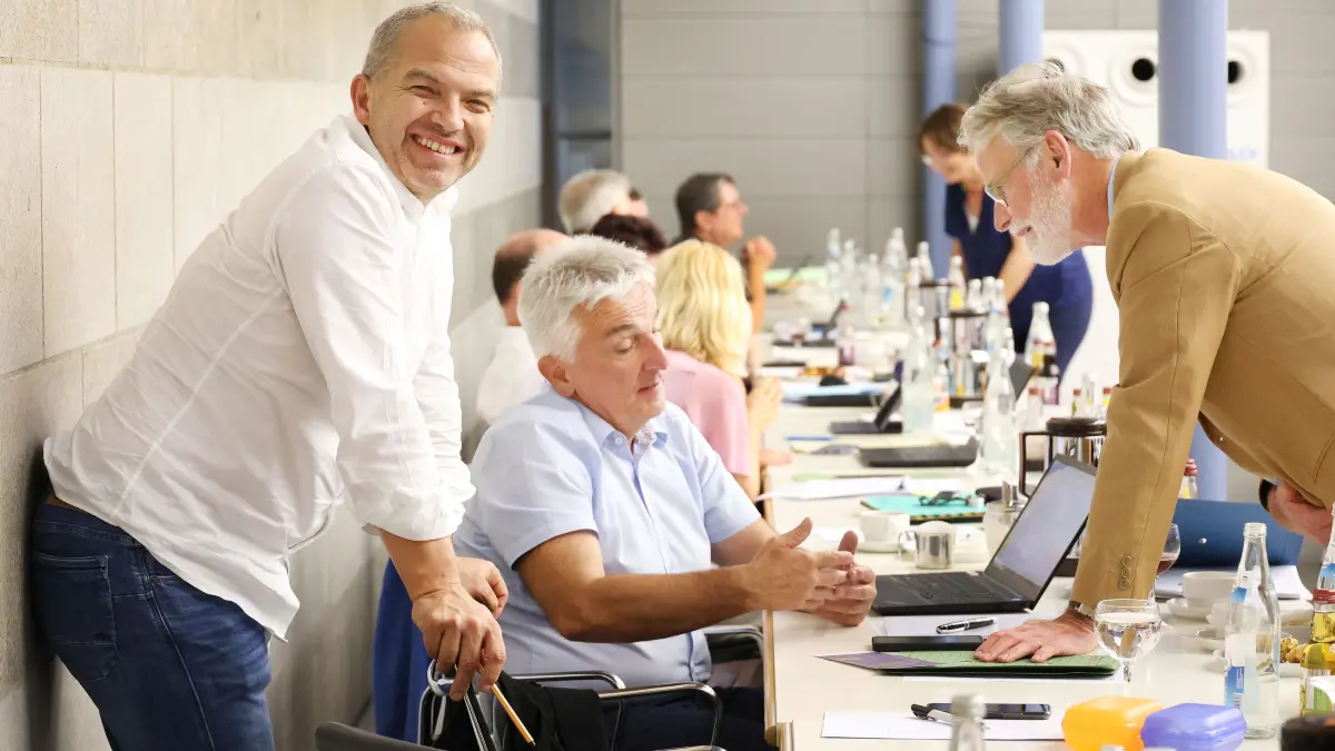 Gemeinderat Schwäbisch Hall tagt in der Blendstatthalle - Stadtrat - Gemeinderatssitzung, Holger Göttler, Klaus Lindenmeyer, Friedrich Waller