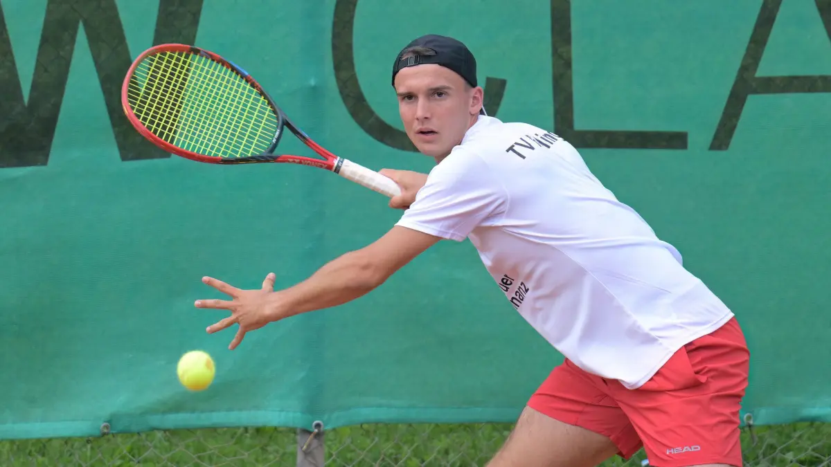 Tennis 2. BL | TV Reutlingen: Tennis 2. BL | TV Reutlingen I / Maenner // 2024-07-26 // Foto: Joachim Baur // Noah Schlagenhauf