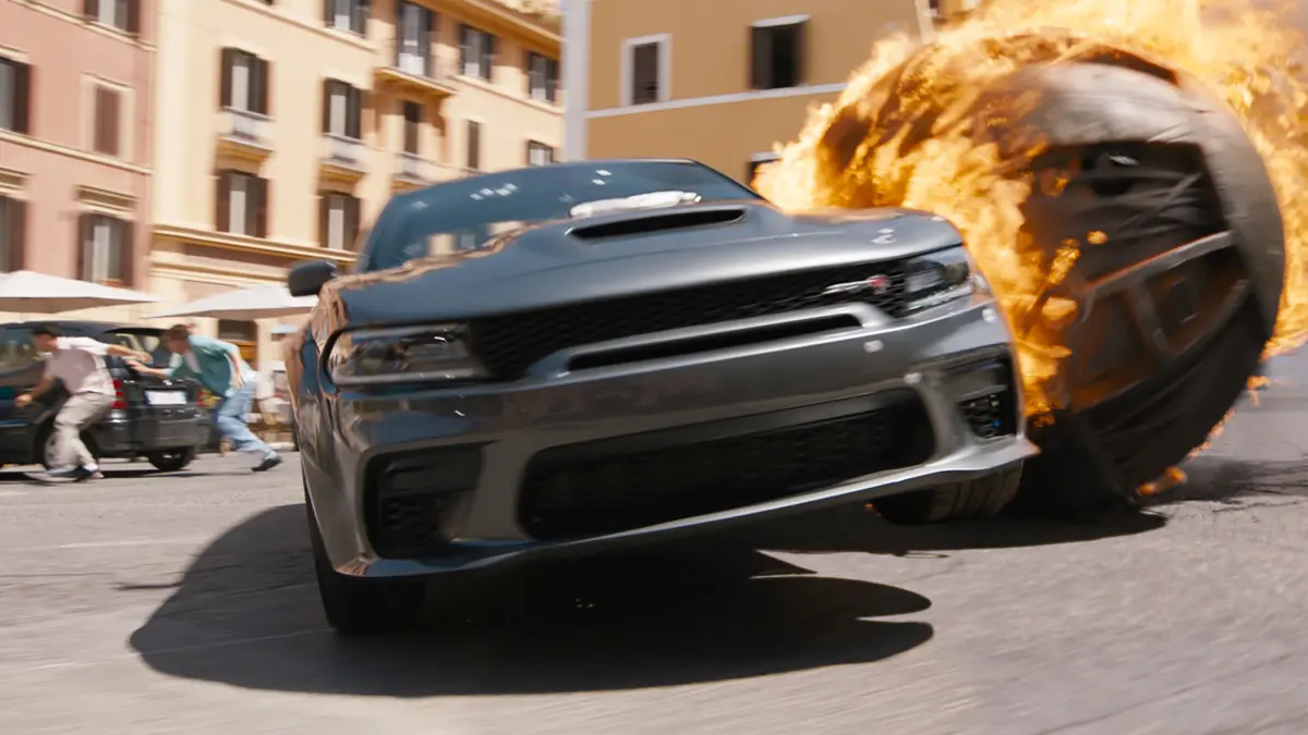 HANDOUT - Eine rollende Riesenbombe soll die Stadt in Schutt und Asche legen - eine Szene aus «Fast & Furious 10». Die zehnte Episode der Reihe um Rennfahrer und Autofreak Dom Toretto (Vin Diesel) ab sofort beim Sky-Streamingdienst Wow verfügbar. +++ dpa-Bildfunk +++