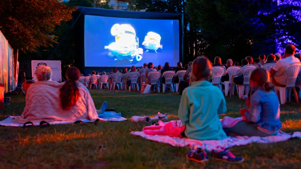 Geislingen, Sommernachtskino 2024, Eröffnungsvorstellung mit dem Film "Ich, einfach unverbesserlich 4"
