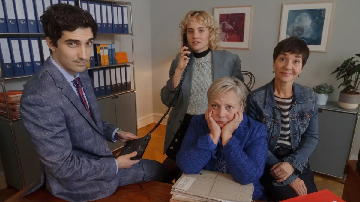 Am 27.09.2024 läuft der Spielfilm Kanzlei Liebling Kreuzberg zur gleichnamigen Serie.