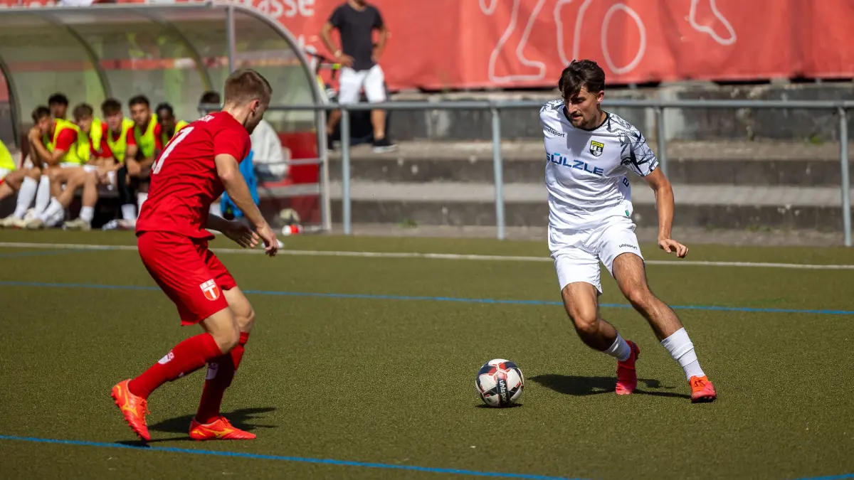 TSG Balingen Fußball II vs. TSG Tübingen, Fußball, Verbandsliga,1. Spieltag, 2024/2025, 17.08.2024: Mirhan Inan (TSG Balingen 2, #9), TSG Balingen Fußball II vs. TSG Tübingen, Fußball, Verbandsliga,1. Spieltag, 2024/2025, 17.08.2024
Foto: Eibner-Pressefoto/ Lennart Löscher