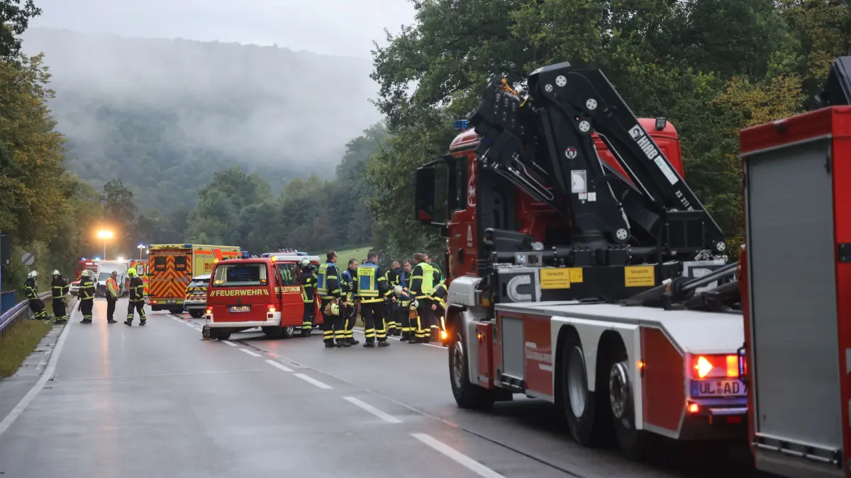 Schwerer Unfall auf der B492 Schelklingen Richtung Blaubeuren.